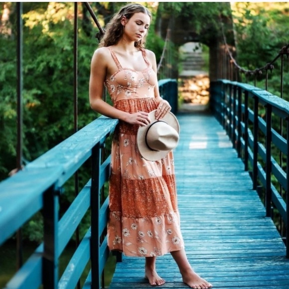 BOG Collective floral maxi dress with built in bra - Picture 1 of 9